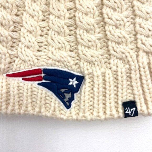 New England Patriots Cable Knit Stocking Hat Women's Beanie Ivory NFL 47Brand - Picture 2 of 4